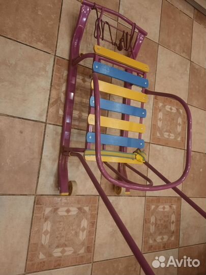 Санки с ручками и колесиками