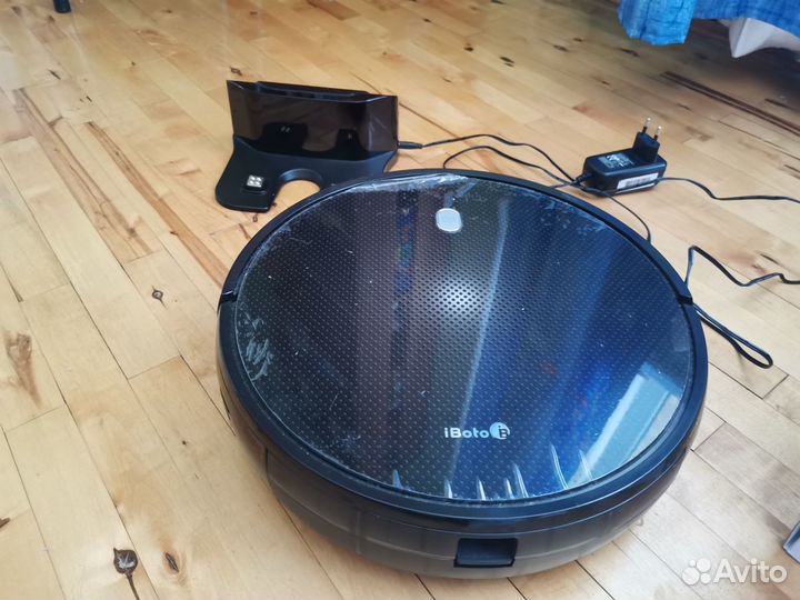 Робот пылесос моющий iboti V720GW Aqua и увлажните