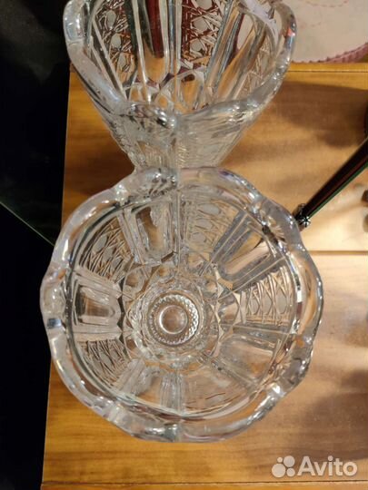 Хрустальная ваза