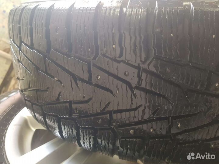 Nokian Tyres Hakkapeliitta 7 SUV 265/60 R18