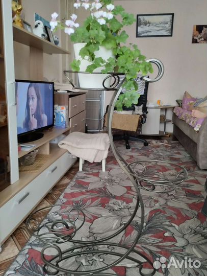 Подставка для цветов