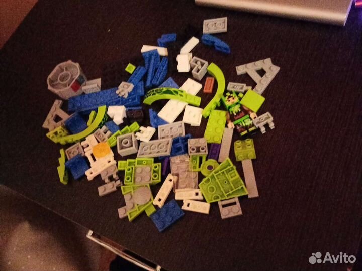 Детали лего