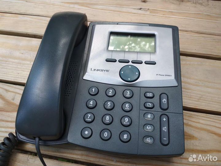 Ip-телефон Linksys (Cisco) SPA 921