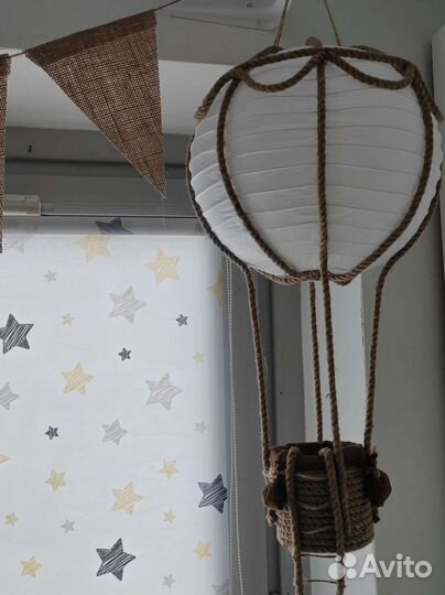 Воздушный шар с корзиной