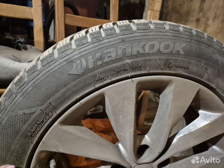 Зимние колеса Hankook 215/55 r17 98t