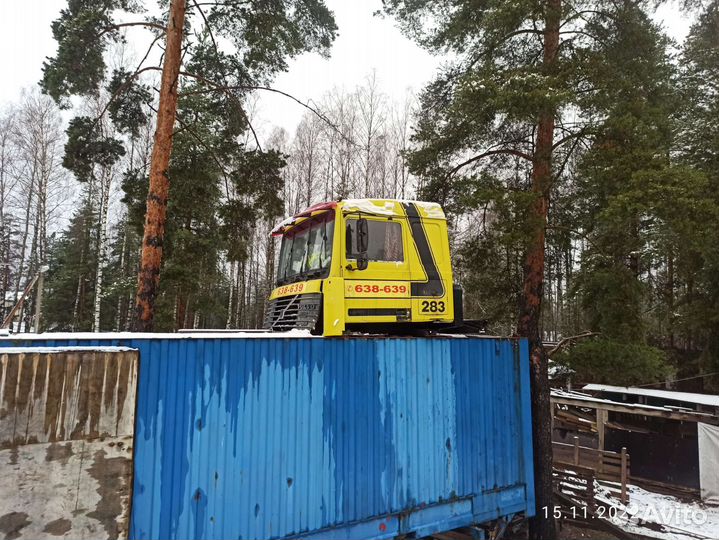 Вольво F12 кабина