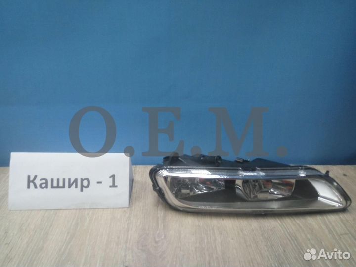 Противотуманная фара левая Volkswagen Passat B7