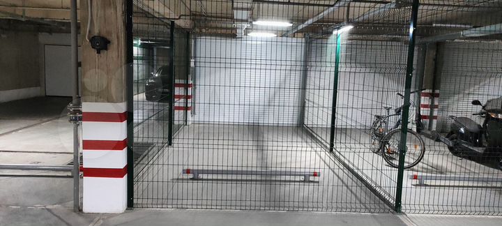 Машиноместо, 20 м²