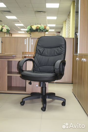 Кресло руководителя Канц Ультра