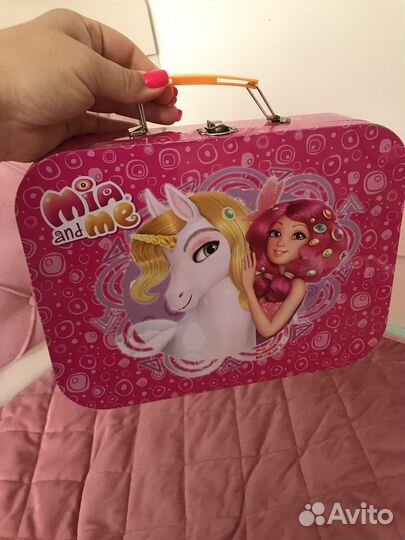 Чемоданчик с детскими пазлами