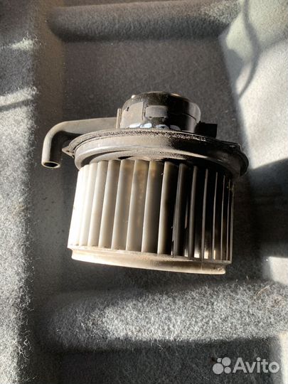 Моторчик печки geely mk