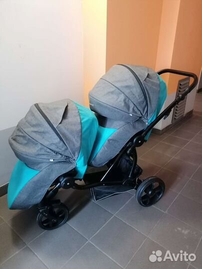 Коляска для двойни