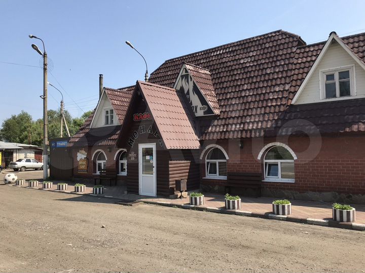 Здание, 160 м² и земельный участок 0,3 га