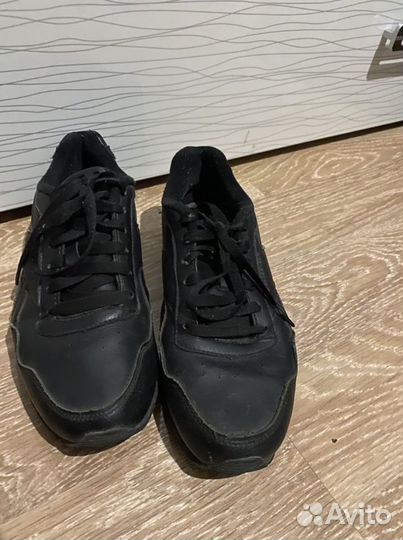 Кроссовки Reebok женские 37,5