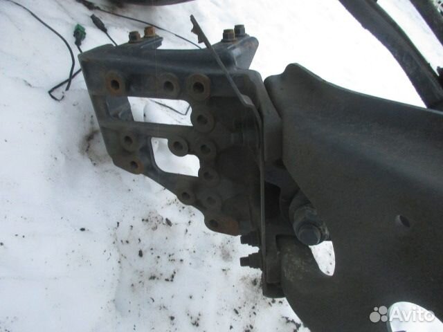 Кронштейн крепления передней рессоры Mercedes Benz