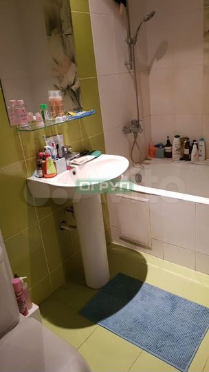 2-к. квартира, 50 м², 4/9 эт.