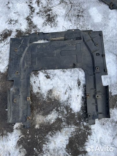 Декоративная крышка двигателя Opel Astra H