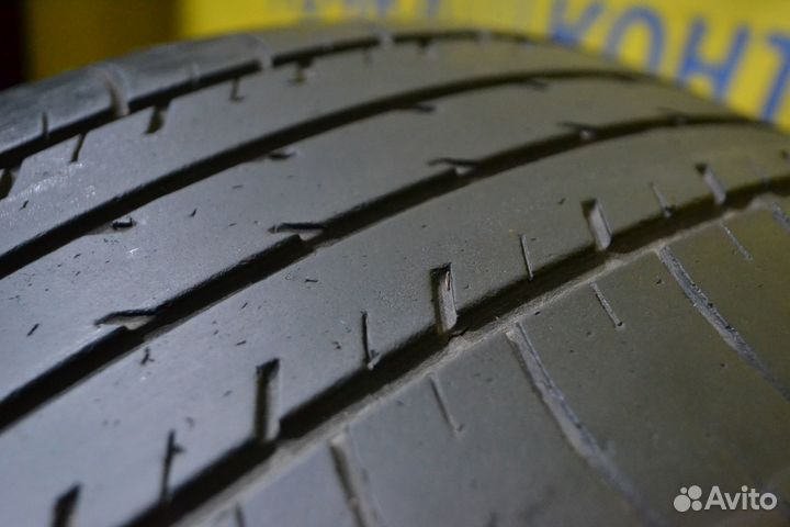 Yokohama dB Decibel E70B 215/55 R17