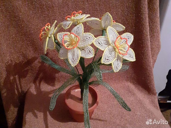 Цветы из бисера