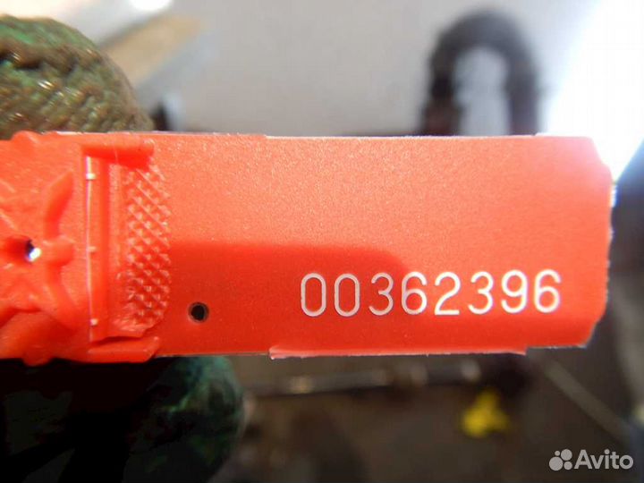 Петля капота правая для Ford Transit 3 1057903