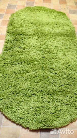 Ковер салатовый с длинным ворсом, б/у