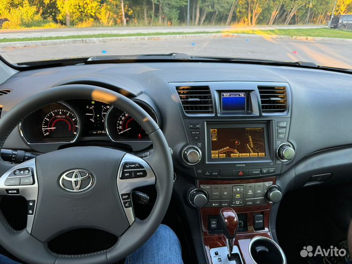 Toyota Highlander 3.5 AT, 2011, 242 000 км