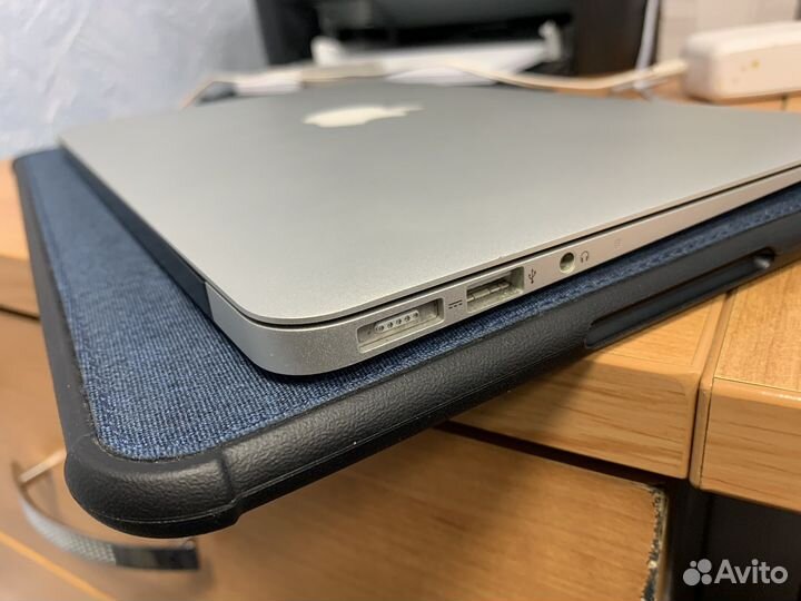Apple MacBook Air 11 mid 2012