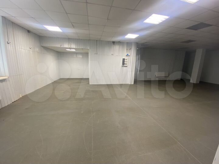 Помещение с ремонтом (213 м²)