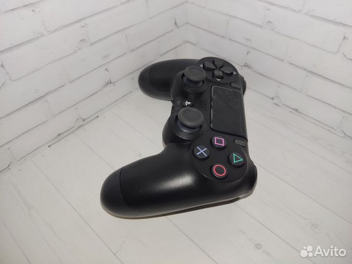 Джойстик ps4 черный
