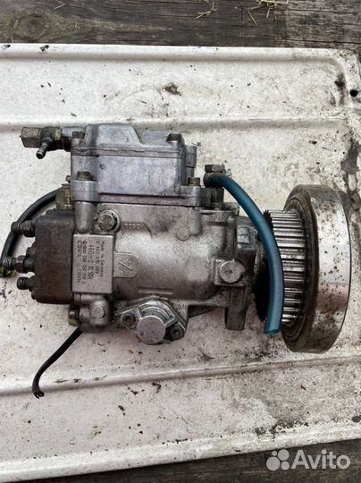 Топливный насос в сборе Audi A6 C4 2.5 TDI