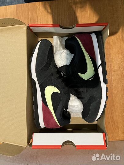 Кроссовки nike