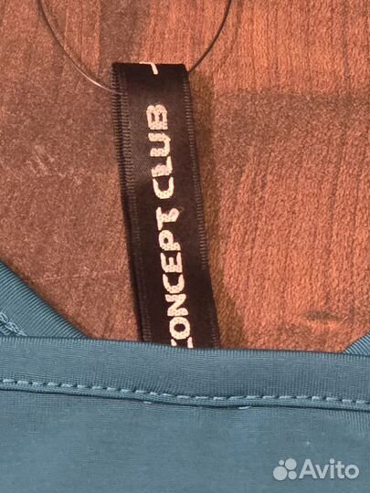 Платье в паетку concept club