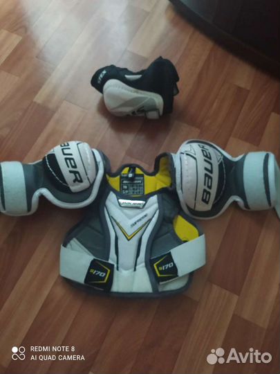 Нагрудник хоккейный налокотники Bauer