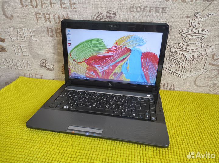 Хороший ноутбук DNS на Intel Pentium B950