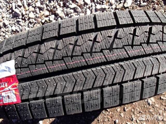 Bridgestone Blizzak VRX 225/60 R16 98S