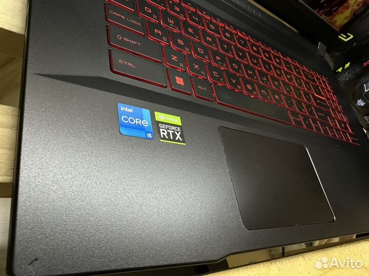 Игровой ноутбук MSI 17.3 на RTX3050/16gb+512gb
