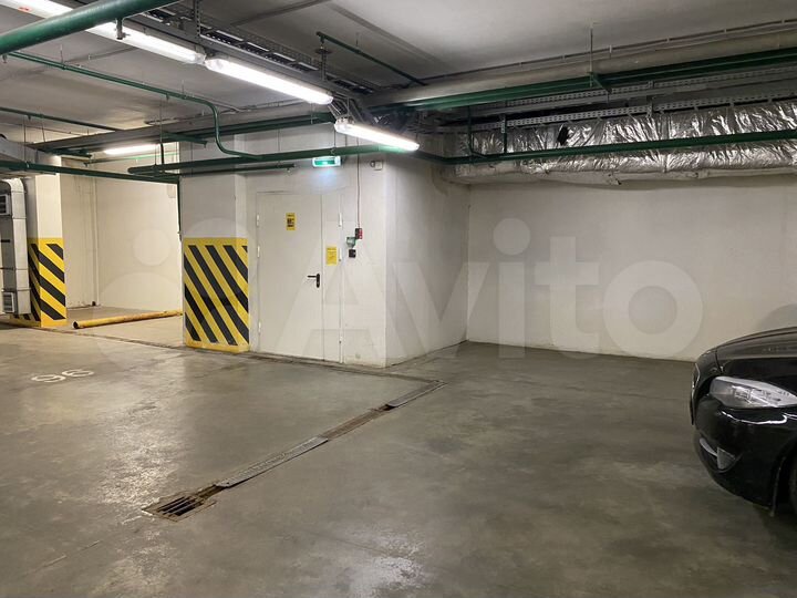 Машиноместо, 15 м²