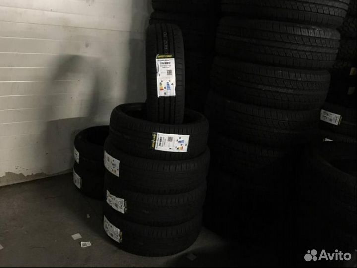 Westlake Zuper Eco Z-107 215/45 R17 91W