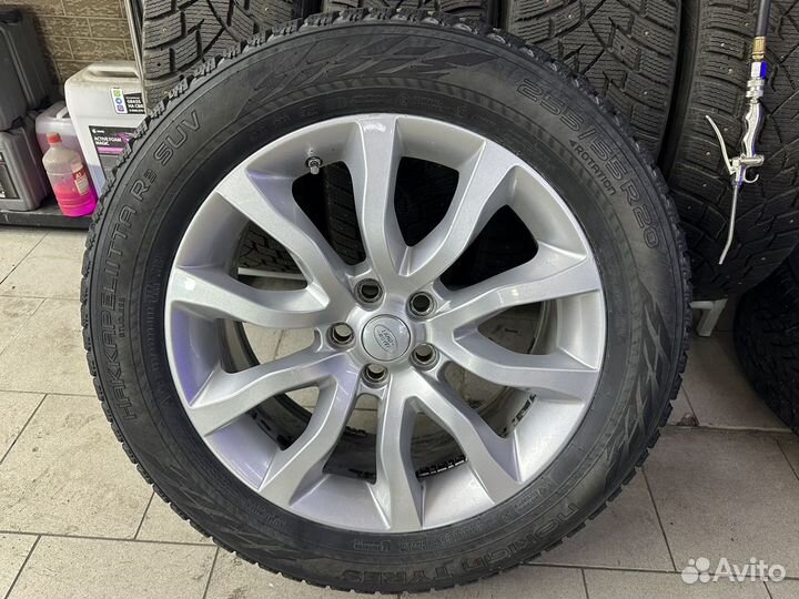 Nokian Tyres Hakkapeliitta 10p SUV 255/55 R20