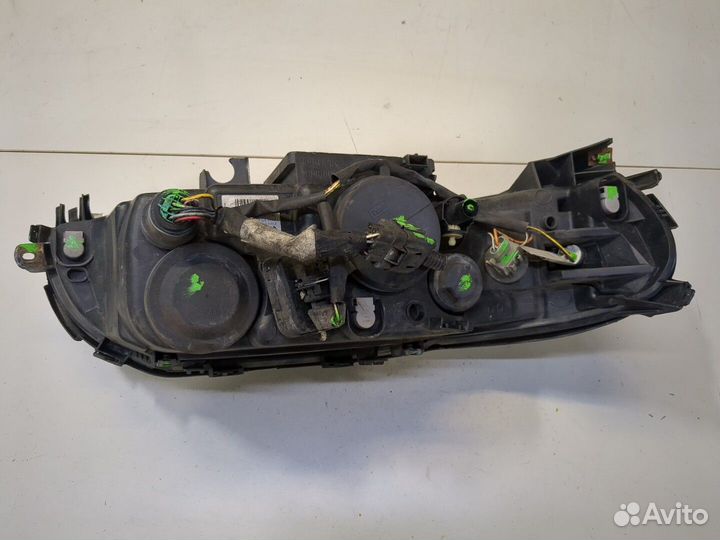 Фара (передняя) Volvo V70, 2005