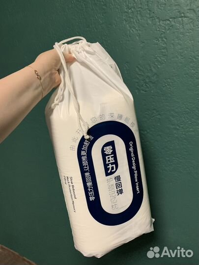 Подушка с эффектом памяти и охлаждения