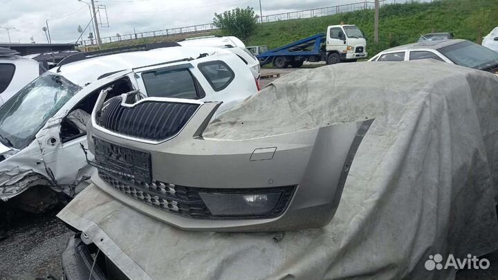 Бампер передний Skoda Octavia III (A7