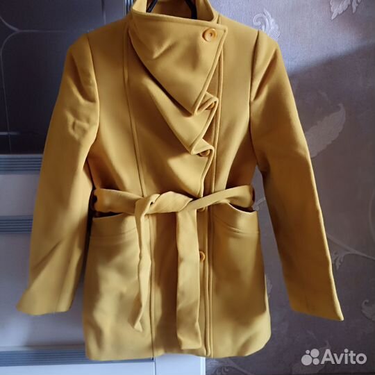 Пальто для девочки 140