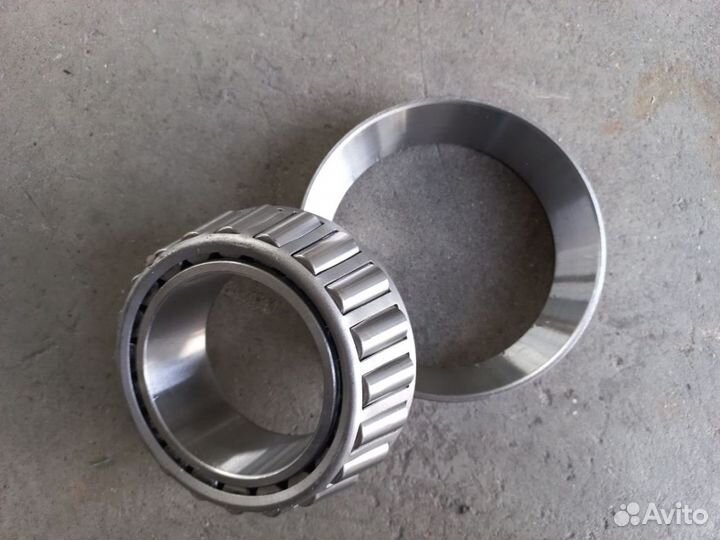 Роликовый подшипник ступицы внутренний 33215