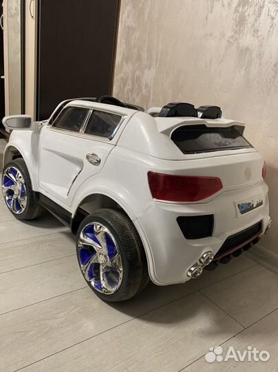 Детский электромобиль bmw x6