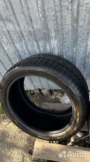 Zmax Winterhawke II 275/40 R21 107H