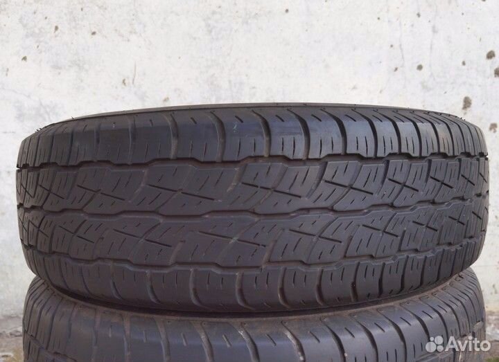 Bridgestone Dueler H/T 687 215/70 R16 99H