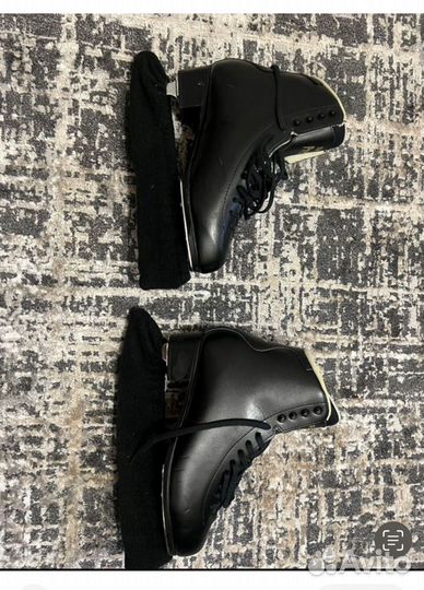 Коньки Графф