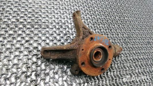 Ступица передняя левая citroen C4 picasso 1 (LNI03