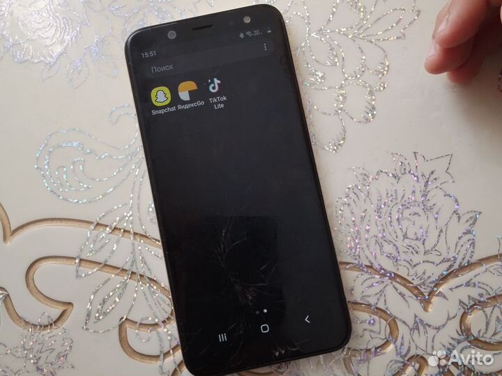 Samsung Galaxy A6, 4/64 ГБ